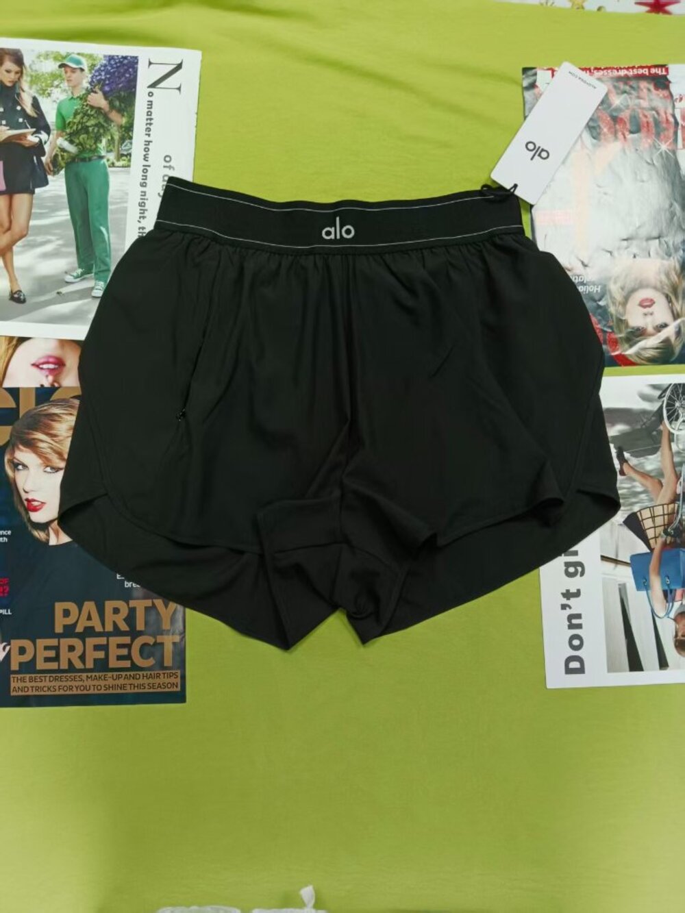 💝ALO Yoga Match Point Short Black|Chic Sporty|Workout - Picture 2 of 7